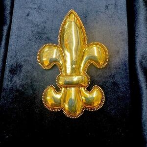 New Gold Fleur-de-Lis Broach & Pendant